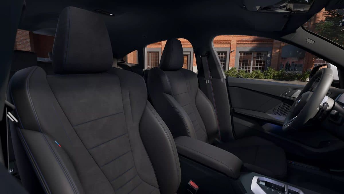 Interior dan dashboard BMW 2 Series Gran Coupé