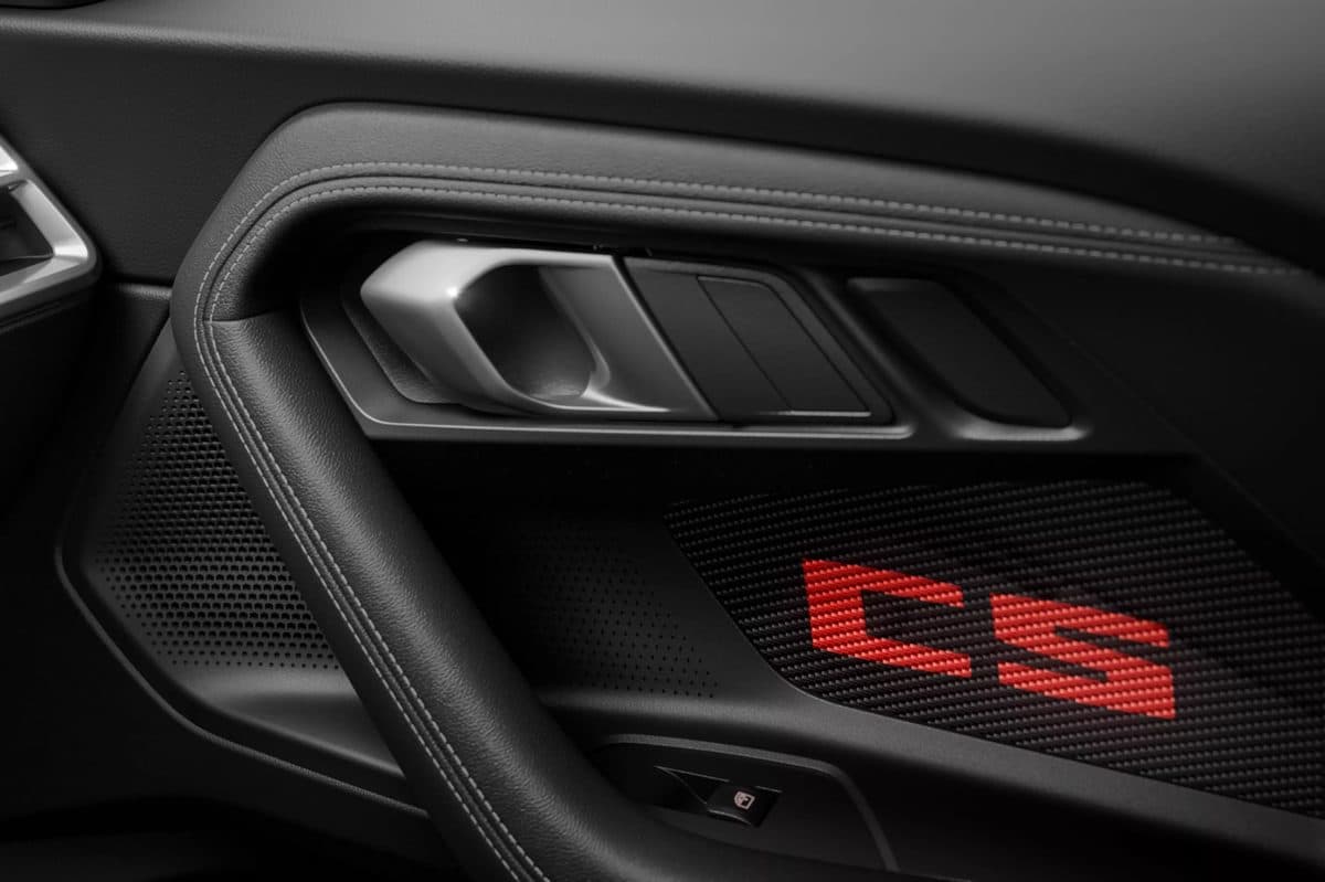 Interior dan dashboard BMW M2