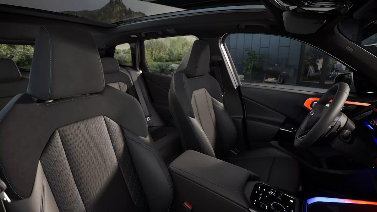 Interior dan dashboard BMW X3