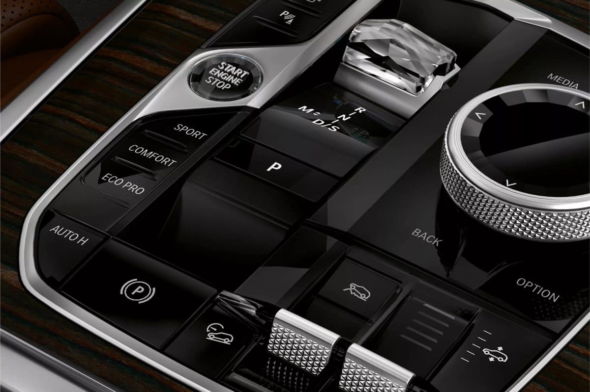 Interior dan dashboard BMW X5