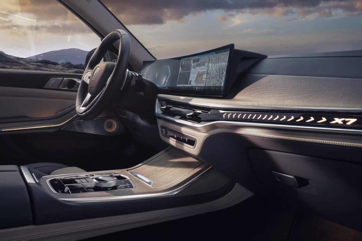 Interior dan dashboard BMW X7